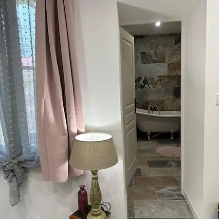 דירה Climatise Avec Terrasse Et - Pres Des Plages